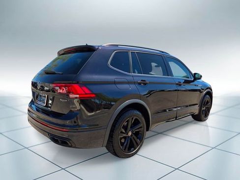 Used 2023 Volkswagen Tiguan SE R-Line AWD/4WD image 5