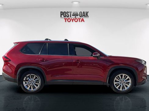 Used 2024 Toyota Grand Highlander Platinum image 8
