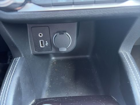 Used 2019 Nissan Kicks SV image 19