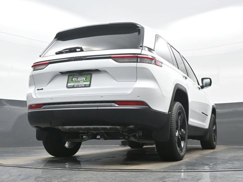 New 2026 Jeep Grand Cherokee Limited w/ Limited Altitude Package image 15