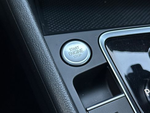 Used 2019 Volkswagen Jetta R-Line w/ R-Line Cold Weather Package image 21