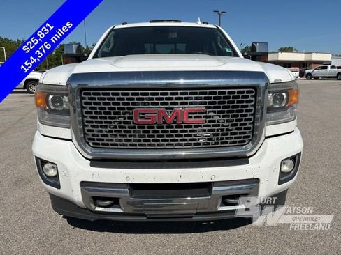 Used 2015 GMC Sierra 2500 Denali w/ Driver Alert Package AWD/4WD image 10