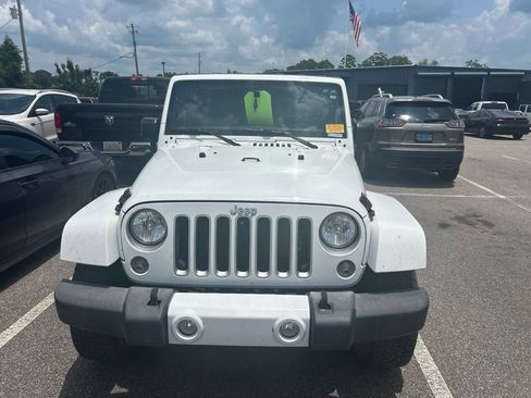 Used 2016 Jeep Wrangler Unlimited Sahara w/ Trailer Tow Group AWD/4WD image 2