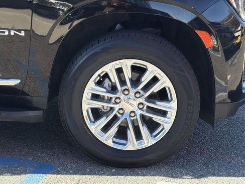 Used 2023 GMC Yukon SLT image 36