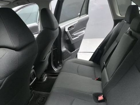 Used 2023 Toyota RAV4 LE AWD/4WD image 18