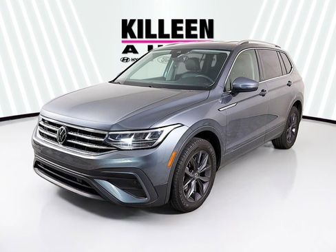 Used 2022 Volkswagen Tiguan SE AWD/4WD image 3