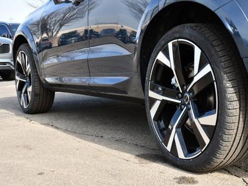 New 2026 Volvo XC60 B5 Ultra w/ Protection Package Premier AWD/4WD image 9