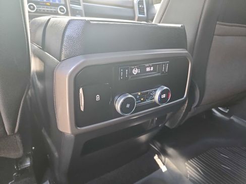 Used 2020 Ford Expedition XLT w/ FX4 Off-Road Package AWD/4WD image 30