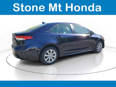 Used 2023 Toyota Corolla LE FWD image 6