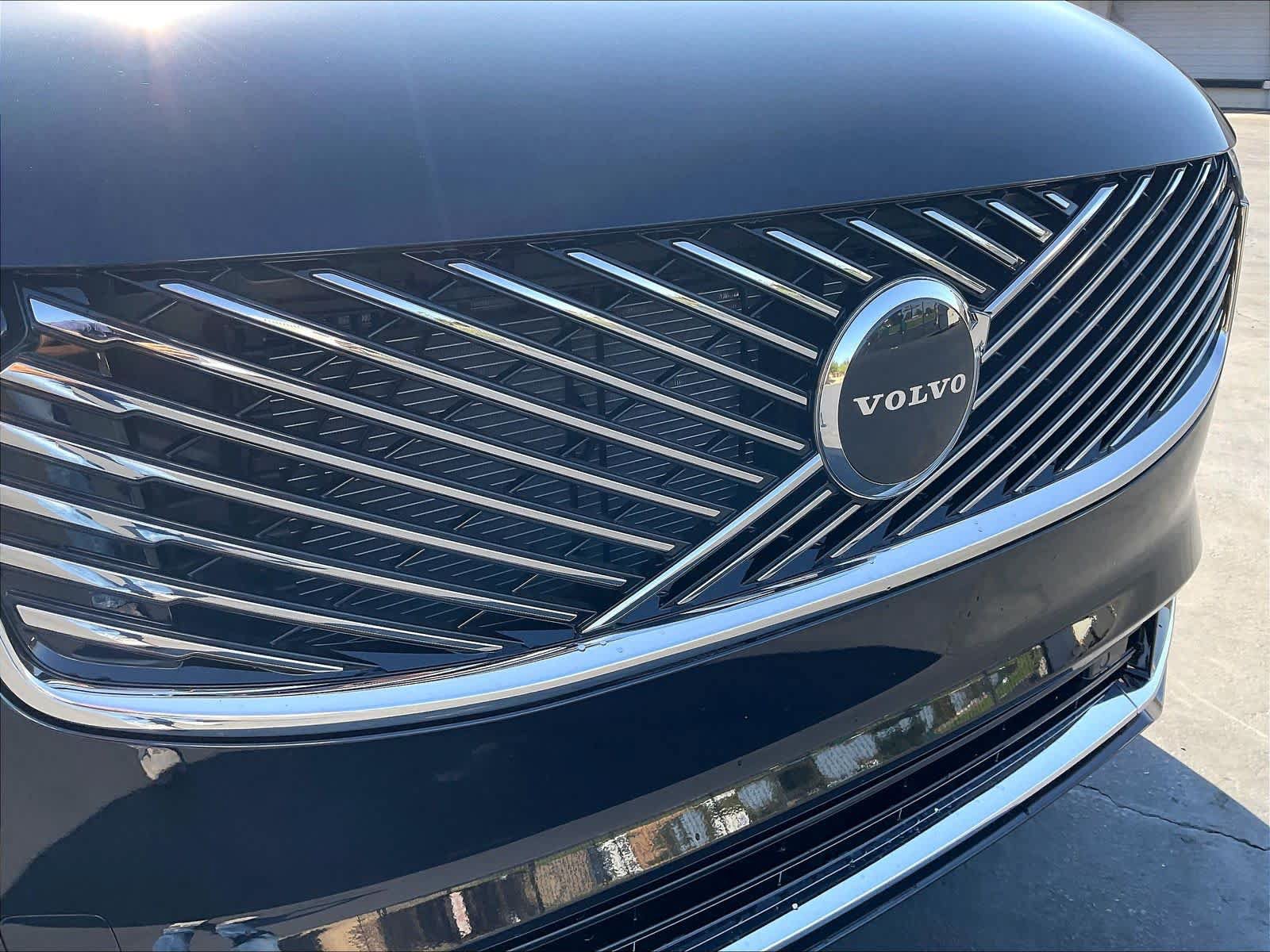 New 2027 Volvo XC90 B5 Core AWD/4WD image 34