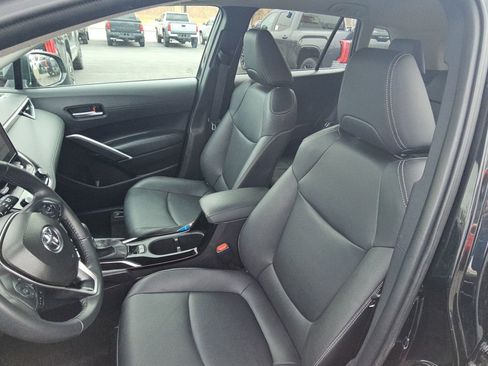 Certified 2025 Toyota Corolla Cross XLE image 25