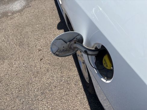 Used 2011 Chevrolet Impala LT w/ Luxury Edition Package image 5