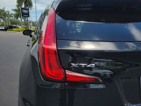 Certified 2025 Cadillac XT4 Premium Luxury FWD image 10