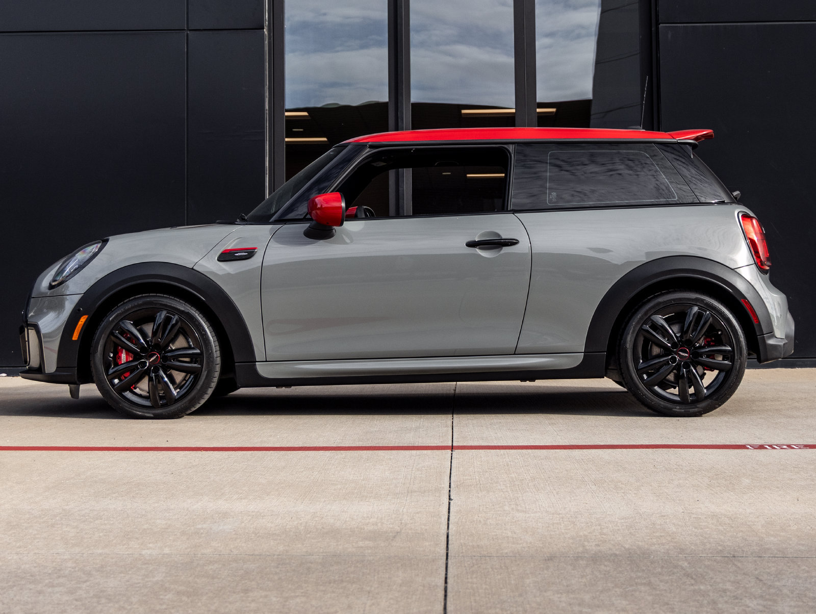 Used 2023 MINI Cooper John Cooper Works FWD image 9