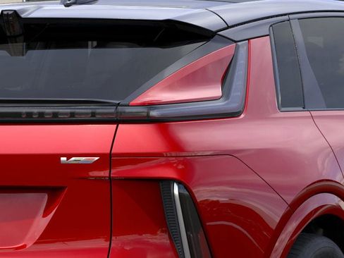 New 2026 Cadillac Lyriq V image 11