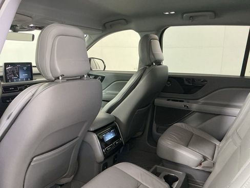 Used 2020 Lincoln Aviator Reserve image 23