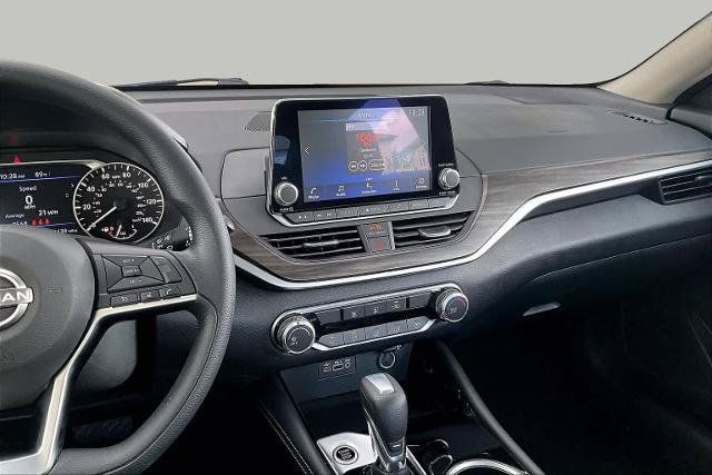 Certified 2023 Nissan Altima 2.5 SV FWD image 7