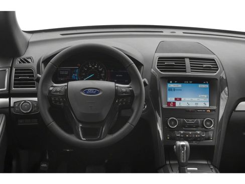 Used 2019 Ford Explorer XLT w/ Equipment Group 201A AWD/4WD image 4