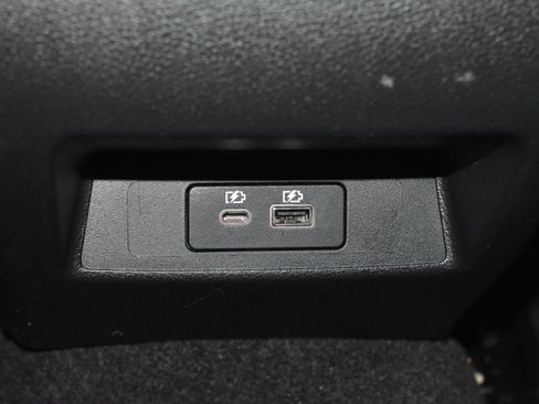 Used 2024 Nissan Altima 2.5 SV FWD image 21