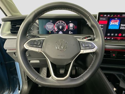 New 2026 Volkswagen Tiguan SE image 11