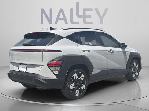 Used 2024 Hyundai Kona SEL FWD image 5