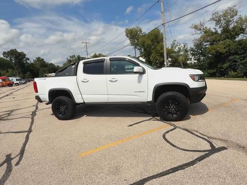Certified 2019 Chevrolet Colorado ZR2 w/ ZR2 Dusk Special Edition AWD/4WD image 9