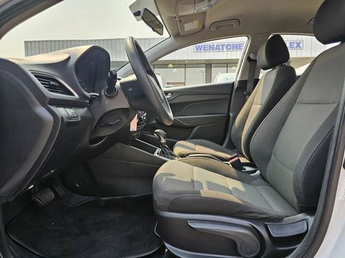 Used 2020 Hyundai Accent SE FWD image 22