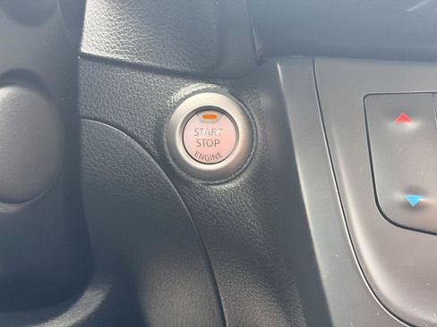 Used 2018 Nissan Sentra SV FWD image 21