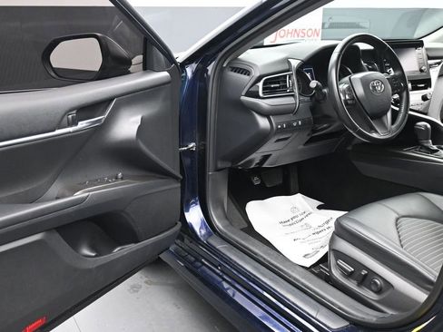 Used 2022 Toyota Camry SE FWD image 15