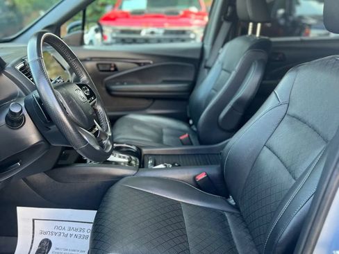 Used 2023 Honda Passport Elite image 12