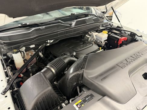 Used 2024 RAM 2500 Big Horn w/ Bed Utility Group image 31