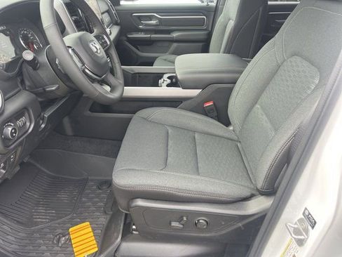 New 2026 RAM 1500 4x4 Crew Cab image 8
