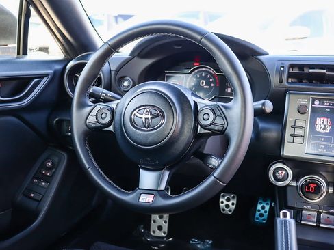 Used 2022 Toyota GR86 Premium image 22