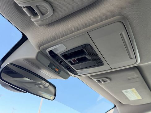 Used 2025 Honda Accord SE image 32