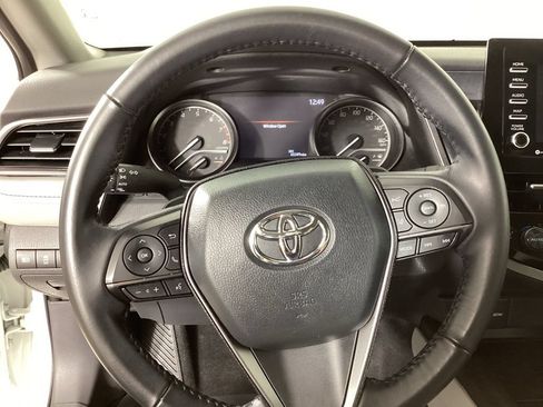 Used 2023 Toyota Camry SE AWD/4WD image 13