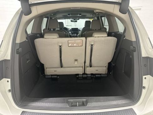 Used 2019 Honda Odyssey Elite image 16