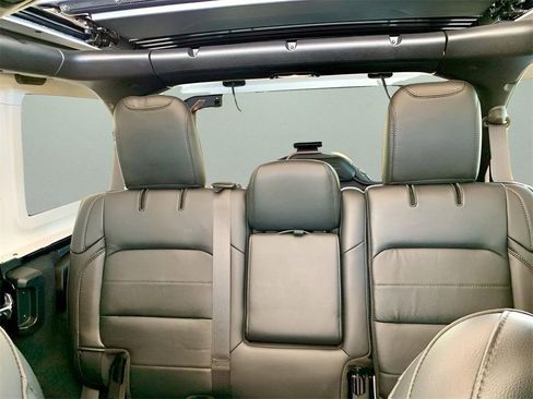 Used 2023 Jeep Wrangler Altitude image 37