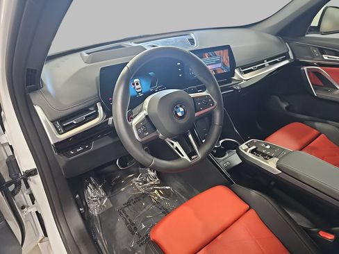 Used 2025 BMW X1 xDrive28i w/ Technology Package AWD/4WD image 21