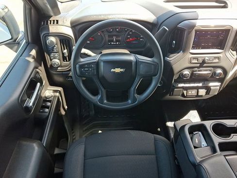 Used 2025 Chevrolet Silverado 1500 W/T w/ WT Value Package AWD/4WD image 15