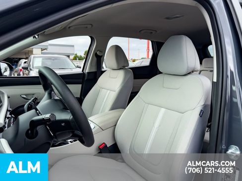 Used 2025 Hyundai Tucson SEL FWD image 5