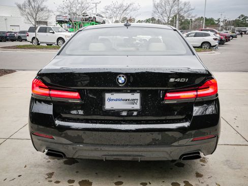 Used 2021 BMW 540i w/ Dynamic Handling Package image 10