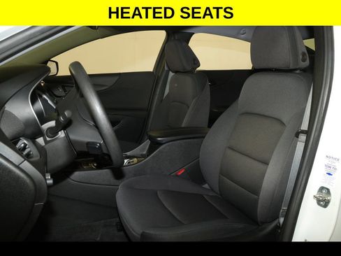 Used 2024 Chevrolet Malibu LT FWD image 3
