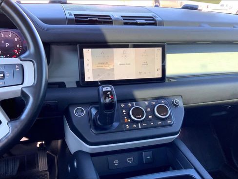 Used 2020 Land Rover Defender 110 S image 7