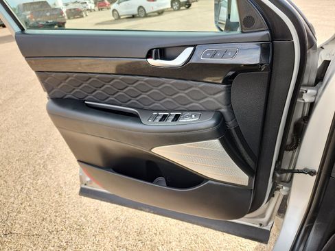 Used 2022 Hyundai Palisade Calligraphy image 12