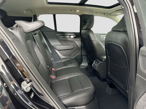 New 2025 Volvo XC40 B5 Core w/ Protection Package Premier image 18