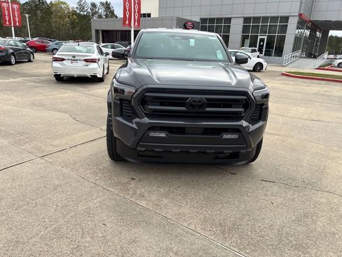 New 2026 Toyota Tacoma SR5 image 10