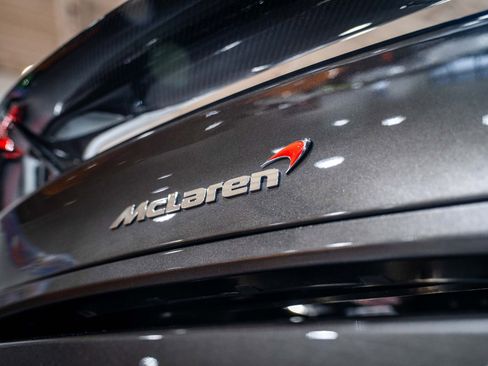 Used 2018 McLaren 570S Spider image 58