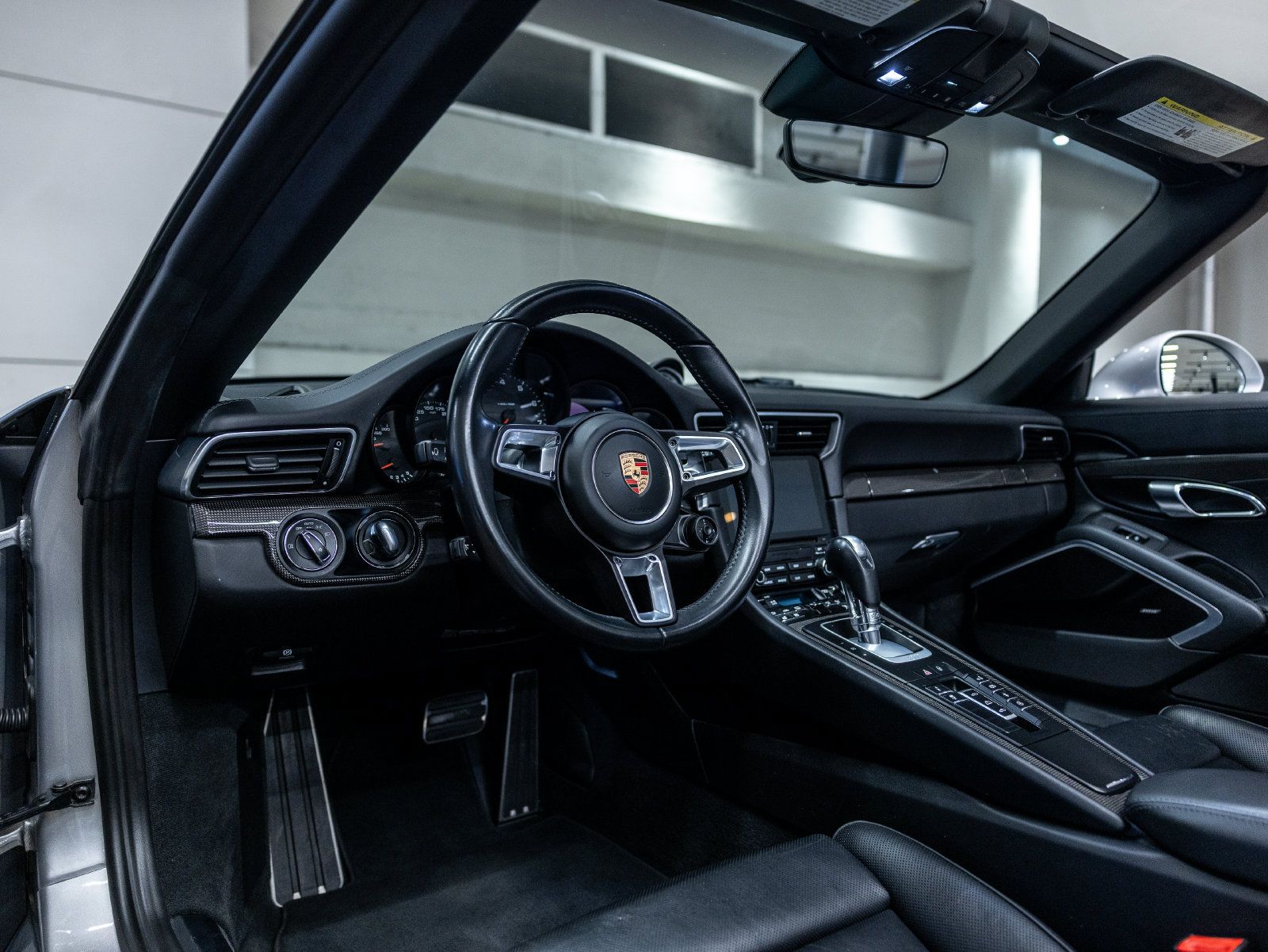 Used 2017 Porsche 911 Carrera 4S AWD/4WD image 4