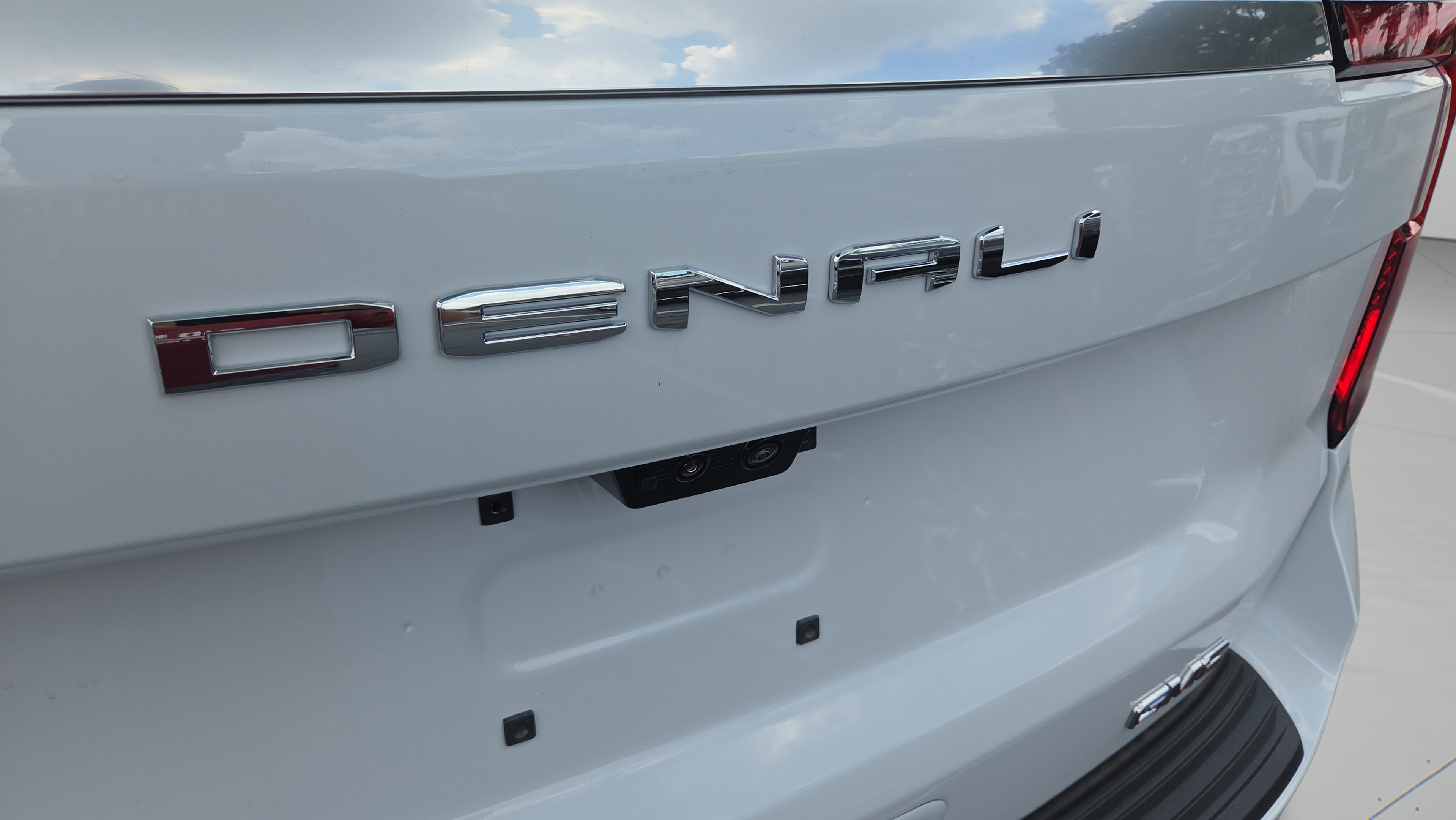 New 2026 GMC Yukon Denali w/ Denali Reserve Package AWD/4WD image 30