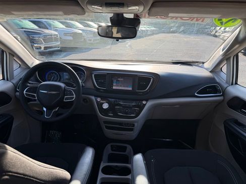 Certified 2023 Chrysler Voyager LX FWD image 32